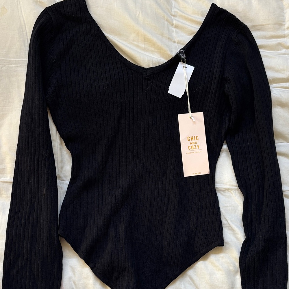 Ellen Tracy Black Ribbed Bodysuit